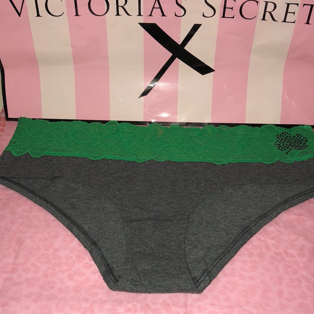 ❤️ NWT Victoria’s Secret PINK hipsters Sz L